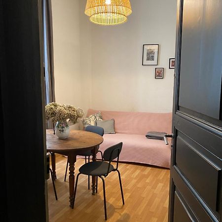 Grand Studio Style Bordelais Dans Le Triangle D'Or Bordeaux Exterior foto